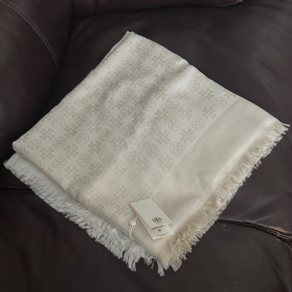 Tory Burch Ivory Logo Scarf wool and silk new with tags made in France NWT